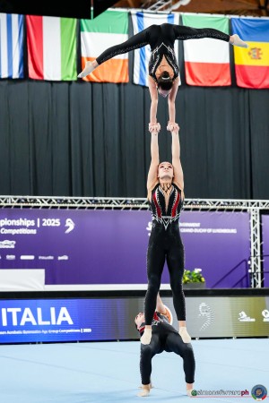 q w3 bal ita2 campana emma gamba martina masi maddalena sfe06980 copia simone ferraro ph copia